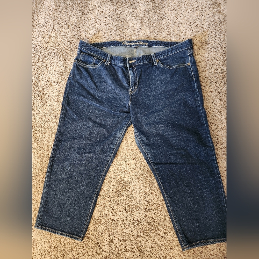 Gap Capris